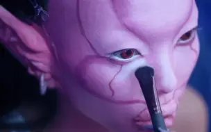 身体住着两个极端的自己