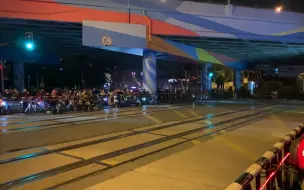清脆的轮轨声响的车子就是不一样
