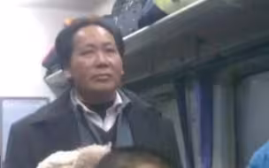 猛然回首一看，真希望是您！