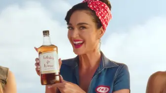 【水果姐强势回归｜新单MV】Woman's World - Katy Perry