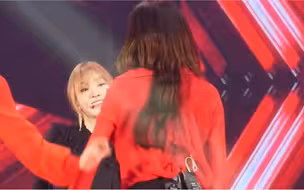【粉蓝】Irene&Wendy  疯狂撩姐孙胜完 姐已失去表情管理  稳居粉蓝bad boy排名前列   ”挑眉高手 表情富人 多角度