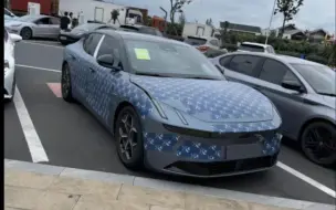 领克纯电轿车zero 低伪装测试车