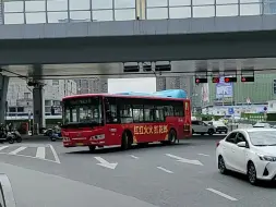贵阳公交76路万达公交车