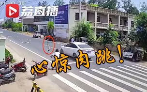 危！熊孩子冲锋式过马路高能合集！