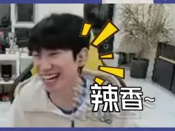 Doinb:这次我们没进线下我真的要和Kid一起去养牛了，林炜翔最近太想鲨人了，对啊连我都想鲨，Mlxg和林炜翔在一队他们两个确实会吵架这些人打起来你会帮谁