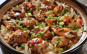 广式正宗煲仔饭的做法，原来酒店大厨都用这个方法，太好吃了