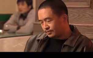 地头蛇叫嚣钢子，手下个个硬汉，怎料钢子一开口他吓腿软