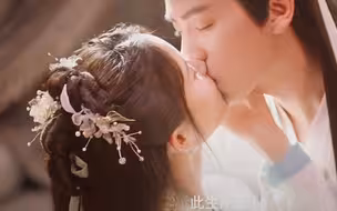 这男女主是越来越会吻了