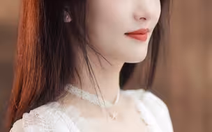 天呐！这竟然是同一个人！原来小说里剪短发即换头是真的！