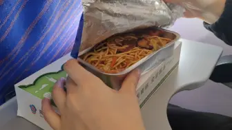 上飞机吃儿童套餐