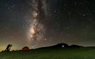 【4K|星空延时】2023光阴过半,银河正在逐渐远去,抓紧时间来一次和它的邂逅之旅吧！