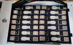上次做电池视频速度太快了大家可能看不清楚把以前一个原视频发出来