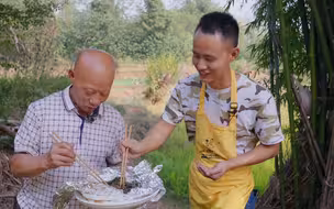 厨师长分享童年美食，回忆与小伙伴“偷偷做菜”，难忘的儿时味道