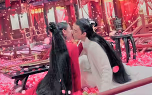 【KISS】《烈火如歌》吻戏合集 迪丽热巴X周渝民 绝美吻戏 别说话吻我
