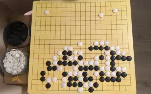 柯洁惊人狂弃80目，大龙故意给卞相壹杀光！围出200目模样！