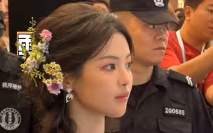 26岁的杨超越，要步入颜值巅峰期了吗