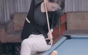 潘晓婷教你打台球