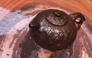 柴烧温度太高了，口盖收缩后粘住了打不开了，我们用开水胀一下试试。