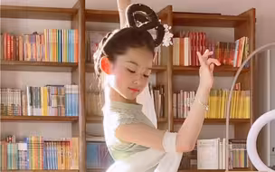 神仙妹妹，憋不住笑就成小可爱了！ 做B站小萌新，第一天～