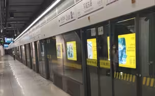 全高了个寂寞的上海地铁5号线屏蔽门