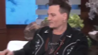 拒绝不了undercut头型的德普
