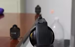 同事买的左轮玩具给我气笑了