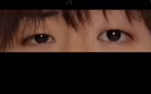对，就是这种眼神