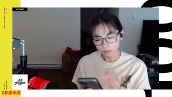 Kyedae 用日语与妈妈交谈