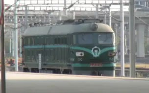（远古开口瓜）济局青段DF4 1298单机通过青岛北站