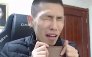 《 套 马 猴 》