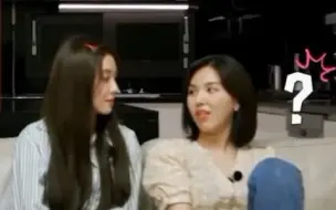 【Red Velvet】和艾琳对视着对视着突然笑了的wendy，艾琳：？