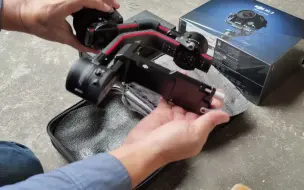 DJI RS2 PRO版里面都有啥呢？