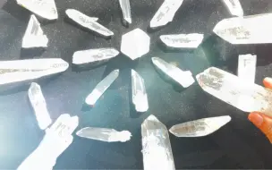【水晶脈輪系列-列姆利亚冥想水晶阵-1】破除障碍｜释放过去｜阁下刷都刷到了、还不进来了体验下纯纯能liang的高频水晶阵吗（备注：该视频仅供娱乐哈哈哈）