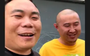 天天跟女老铁打篮球罢工！被保安队长开除！彻底挂壁了！
