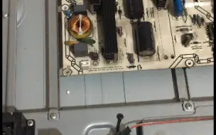 海信52寸液晶电视不定时不开机软故障，